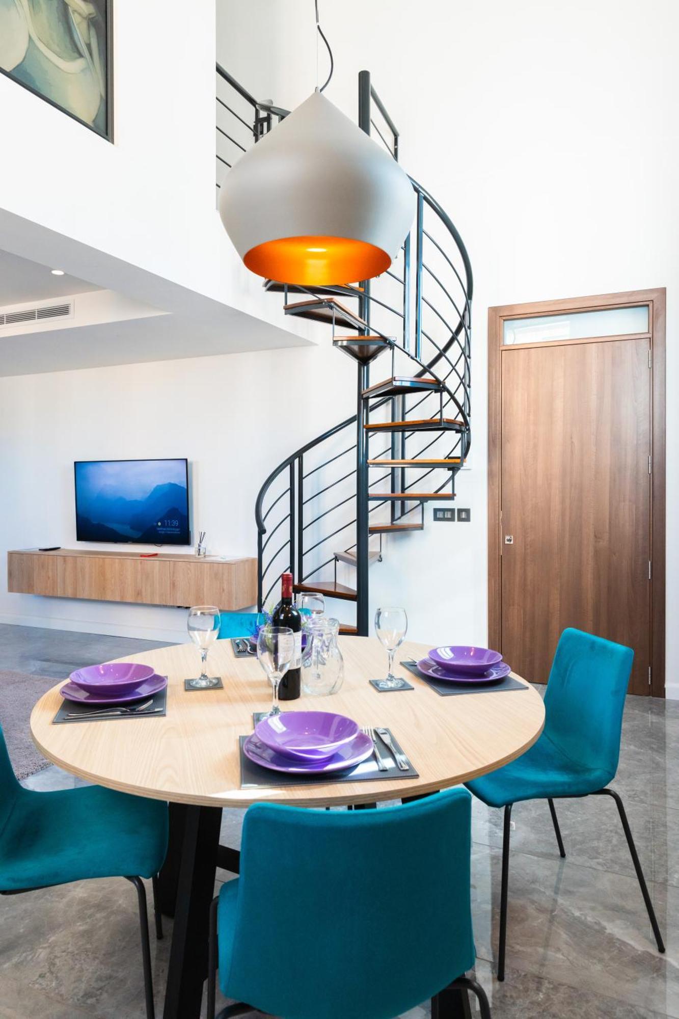 Florette 2br With Stunning Lounge Terrace By Arcobnb *